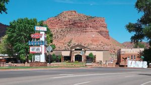 Best Small Towns in Utah for Base Camps (Near National Parks & Scenic Adventures)